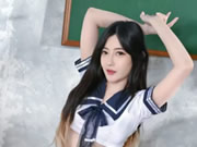 極品女神 璃奈醬 極品學生妹全裸課堂究極嫩乳白虎粉鮑永遠的神